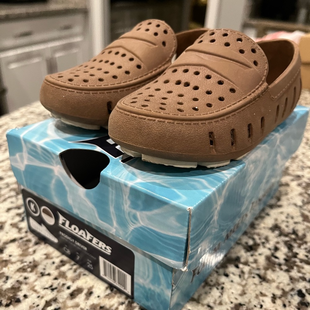Floafers Toddler Driftwood Brown Coconut Size C8